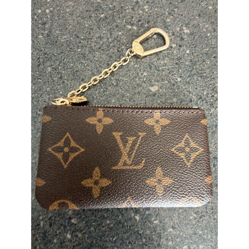 Louis Vuitton Monogram Key Pouch Clés France 2019 AR3109 Authentic Bag Charm